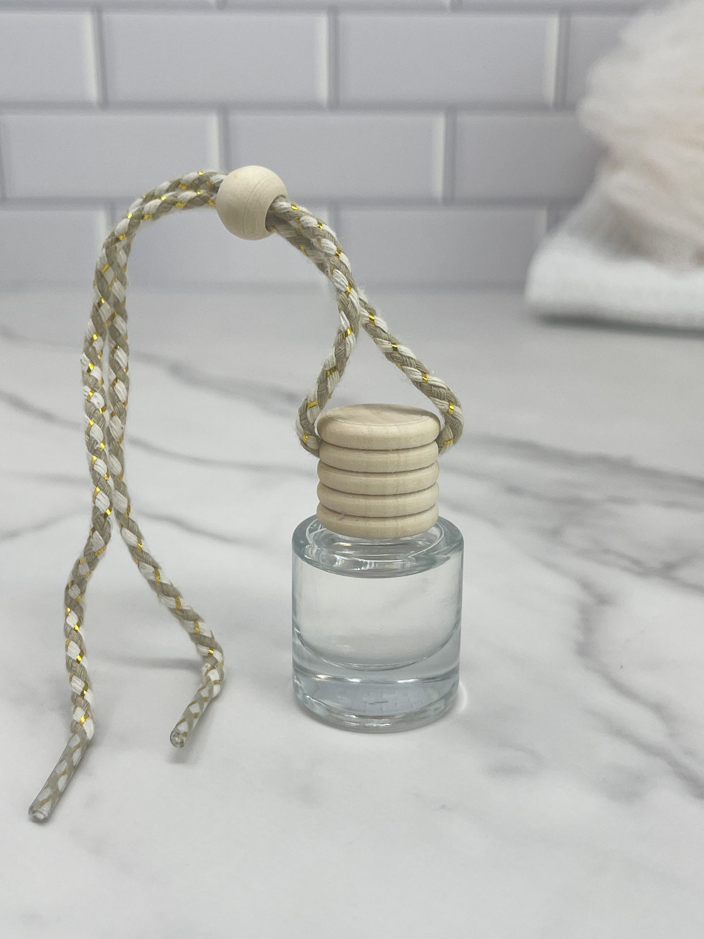 Refillable Hanging Car Diffuser in Assorted Scents