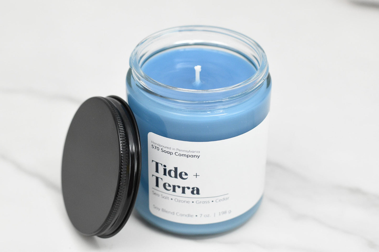 Tide & Terra – Ocean Breeze & Earthy Tones Candle
